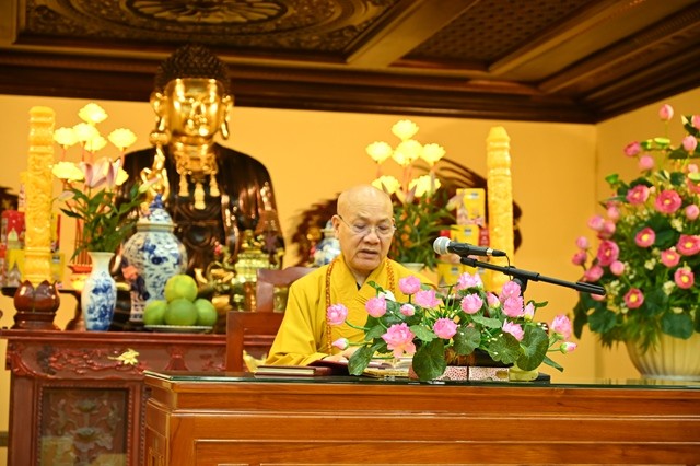 Hòa thượng Thích Quảng Tùng ban đạo từ