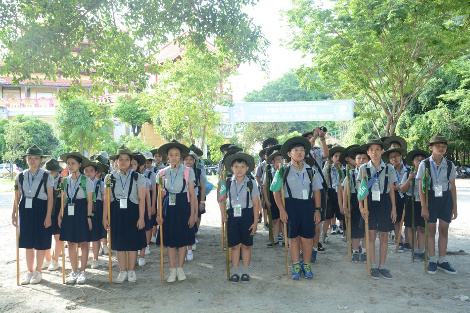 Đoàn sinh tham gia trại huấn luyện A Nô Ma, Ni Liên và Tuyết Sơn Đoàn sinh tham gia trại huấn luyện A Nô Ma, Ni Liên và Tuyết Sơn
