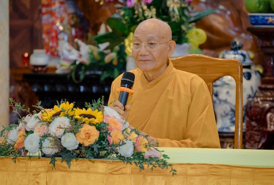 Trưởng lão Hòa thượng Thích Minh Thông chia sẻ Phật pháp Trưởng lão Hòa thượng Thích Minh Thông chia sẻ Phật pháp