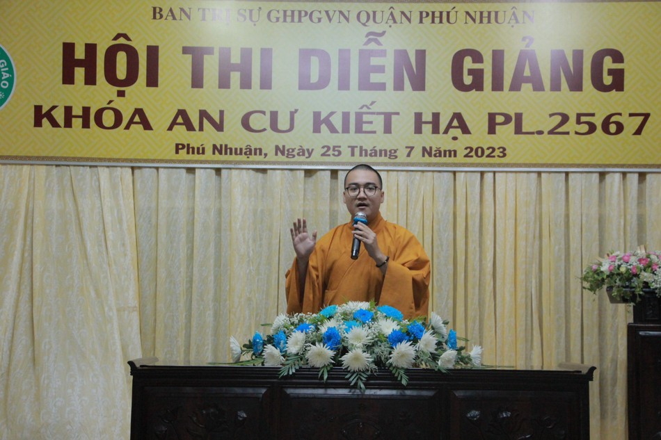 Đại đức Thích Đức Minh (chùa Đại Giác) đạt giải Nhất hội thi