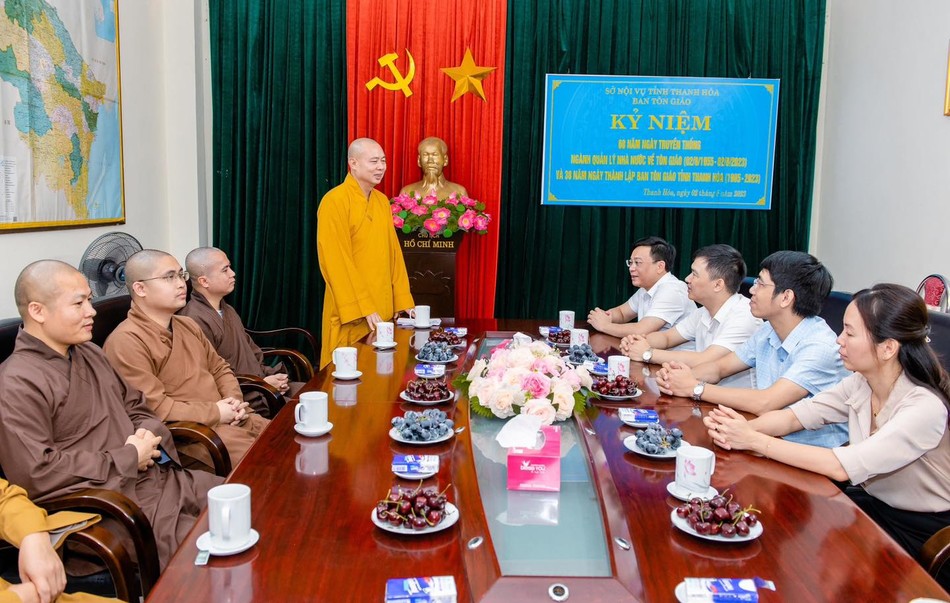 Thượng tọa Thích Tâm Đức phát biểu Thượng tọa Thích Tâm Đức phát biểu