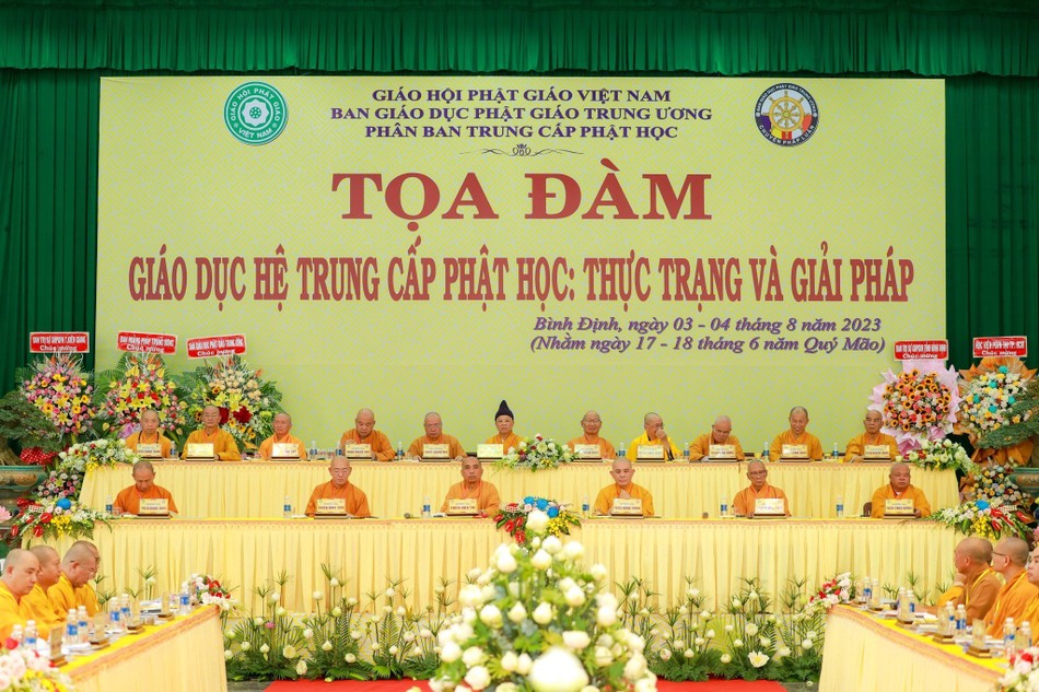 Chư tôn đức chứng minh, Chủ tọa đoàn
