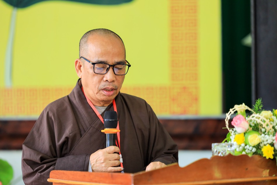 Thượng tọa Thích Viên Trí đúc kết chương trình tọa đàm