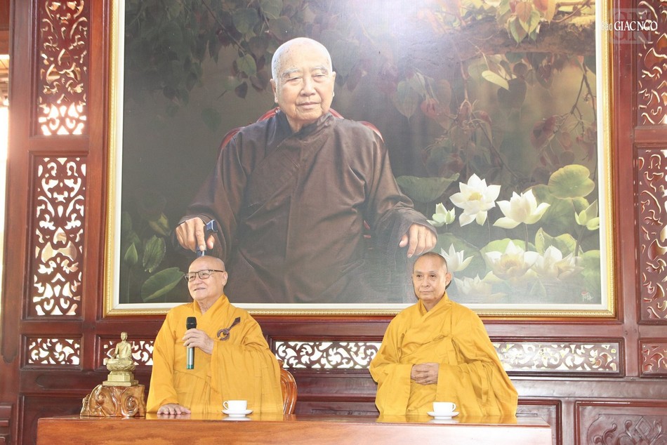 Trưởng lão Hòa thượng Thích Nhật Quang đáp từ