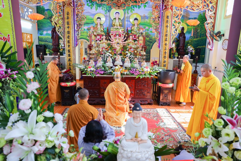 Khóa lễ cúng ngọ Khóa lễ cúng ngọ