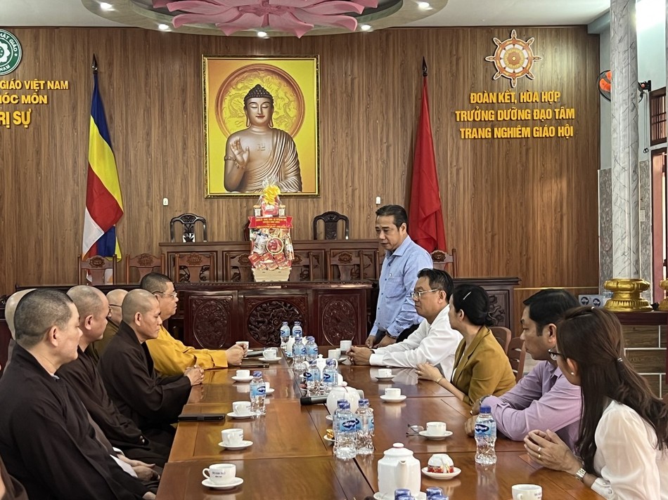 Ông Trần Anh Tuấn phát biểu Ông Trần Anh Tuấn phát biểu