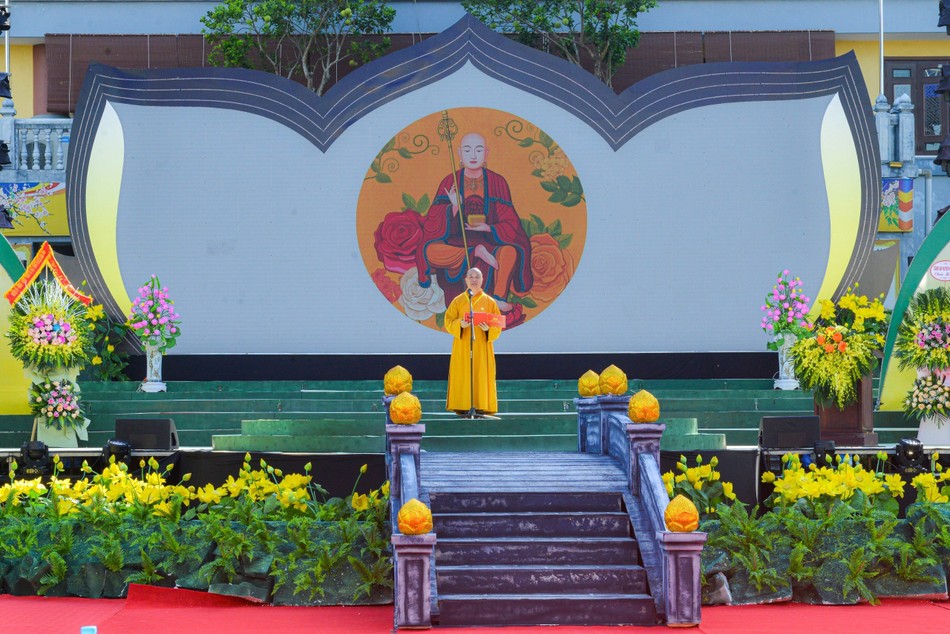 Hòa thượng Thích Thọ Lạc phát biểu khai mạc Hòa thượng Thích Thọ Lạc phát biểu khai mạc