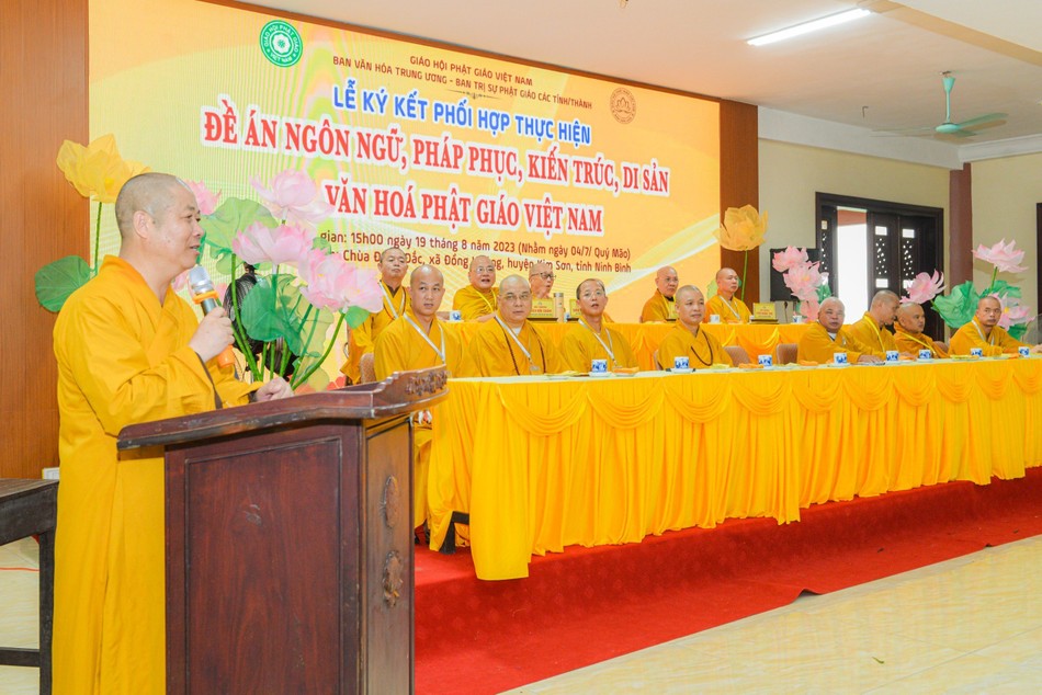 Hòa thượng Thích Thọ Lạc phát biểu khai mạc Hòa thượng Thích Thọ Lạc phát biểu khai mạc