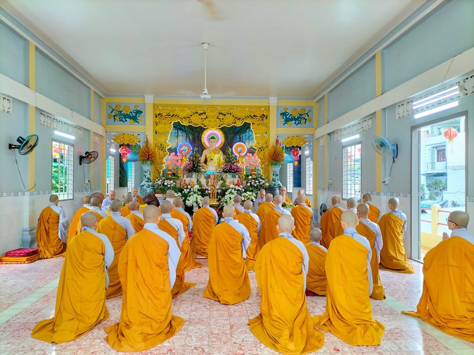 Lễ Tự tứ của chư Ni tại trường hạ chùa Thiền Quang Lễ Tự tứ của chư Ni tại trường hạ chùa Thiền Quang