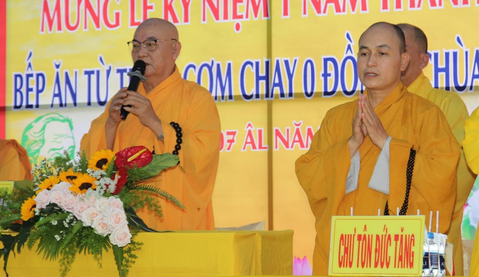 Niệm Phật cầu gia hộ