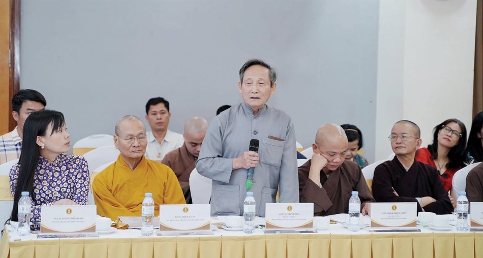 GS.Lê Mạnh Thát phát biểu tại tọa đàm GS.Lê Mạnh Thát phát biểu tại tọa đàm