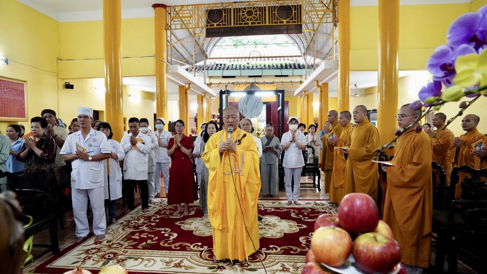 Khóa lễ cầu siêu tại Bệnh viện Nguyễn Tri Phương Khóa lễ cầu siêu tại Bệnh viện Nguyễn Tri Phương