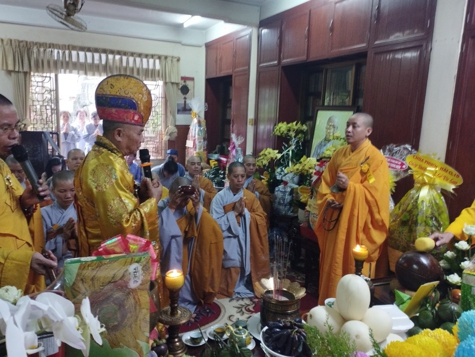 Khóa lễ cung tiến Giác linh Khóa lễ cung tiến Giác linh