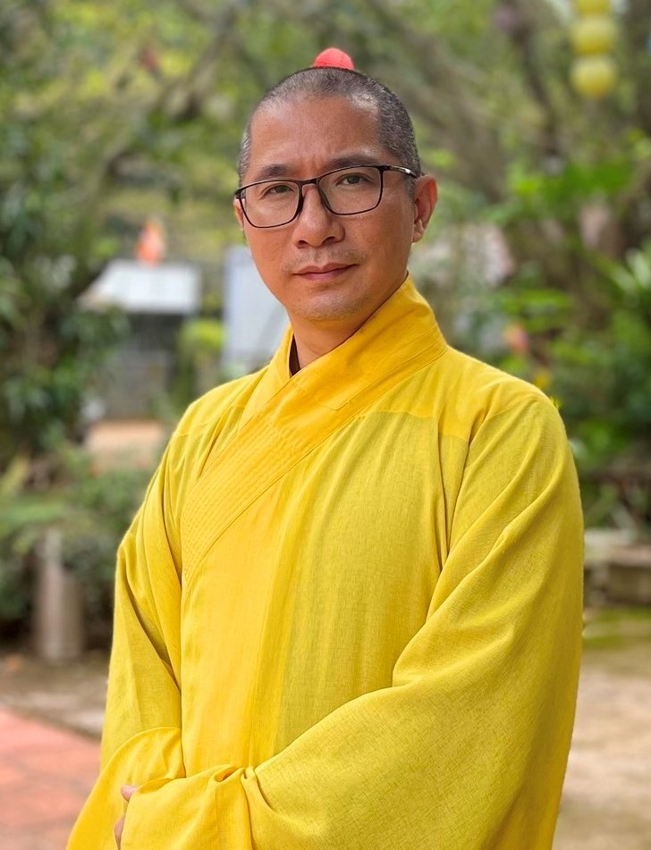 Đại đức Thích Nguyên Huấn Đại đức Thích Nguyên Huấn