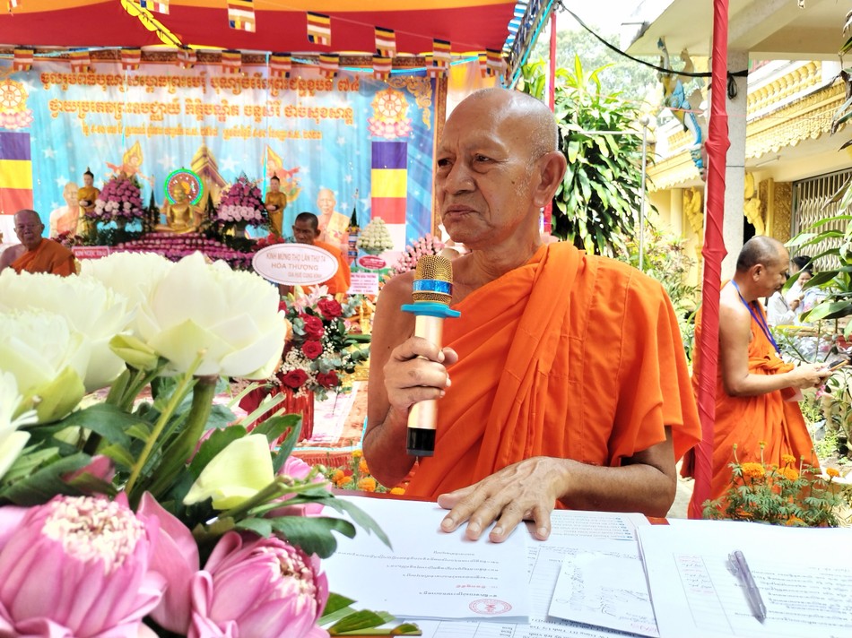 Hòa thượng Đào Như ban đạo từ