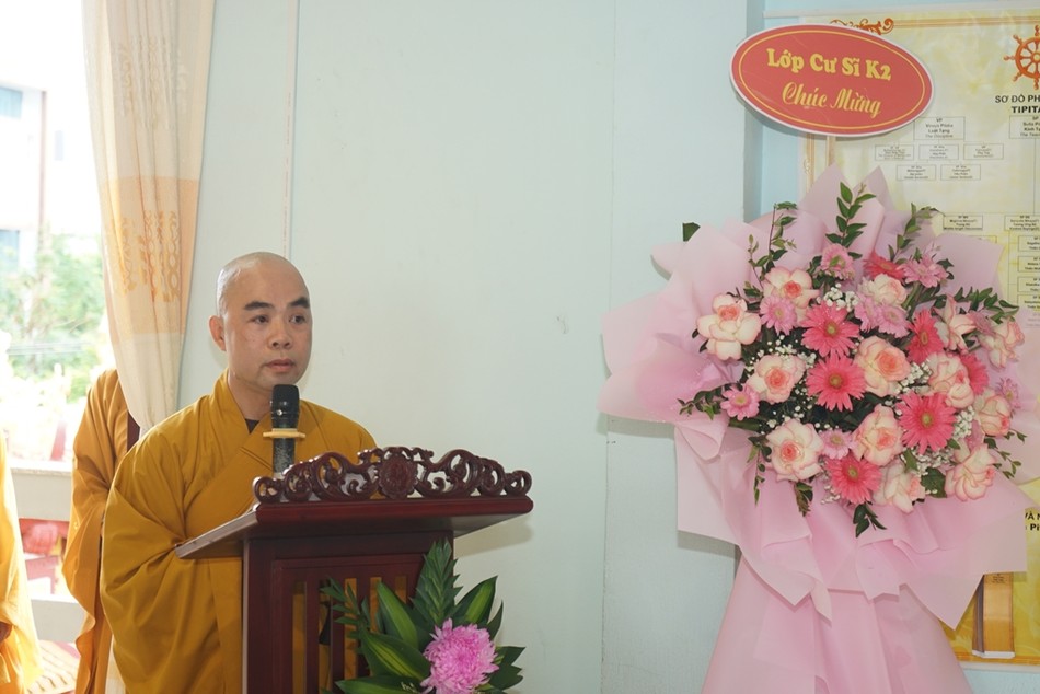Thượng tọa Thích Chúc Tín phát biểu khai mạc