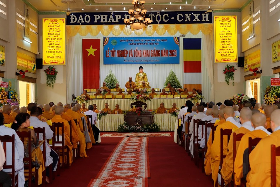 Quang cảnh buổi lễ Quang cảnh buổi lễ