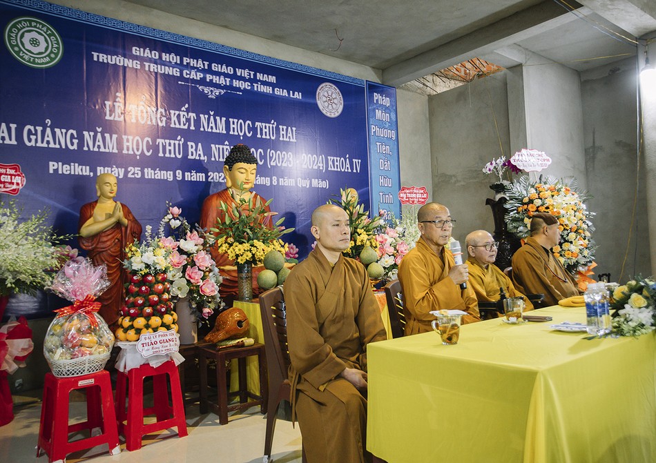 Hòa thượng Thích Giác Tâm ban đạo từ Hòa thượng Thích Giác Tâm ban đạo từ