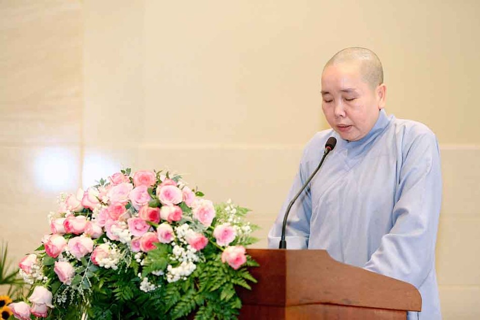 Ni sư Thích nữ Như Nguyệt phát biểu Ni sư Thích nữ Như Nguyệt phát biểu