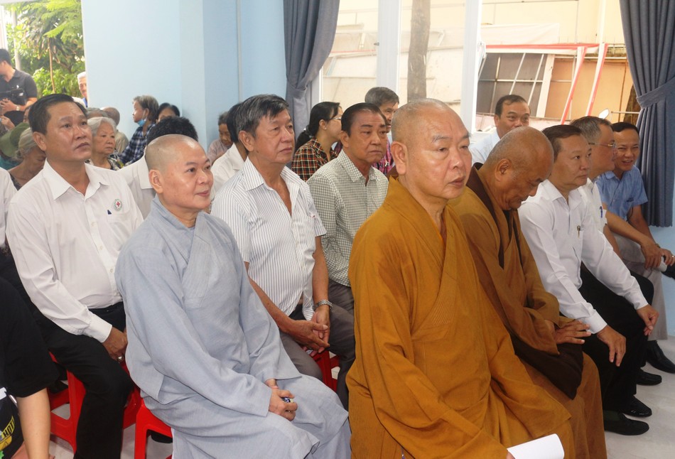 Chư tôn đức tham dự chương trình Chư tôn đức tham dự chương trình