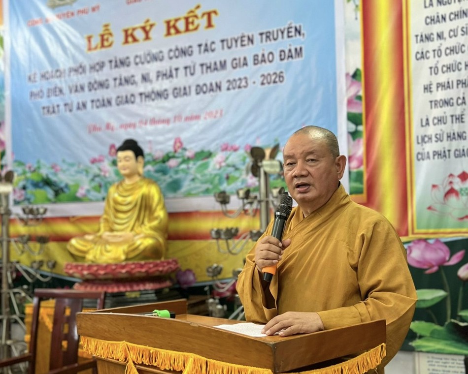 Hòa thượng Thích Chúc Thọ phát biểu Hòa thượng Thích Chúc Thọ phát biểu