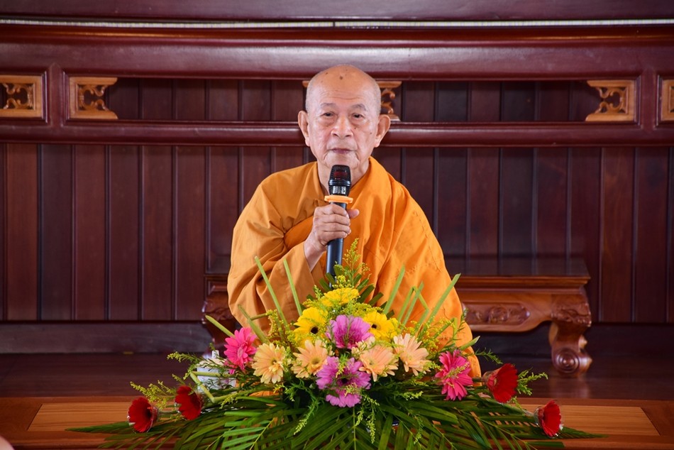 Hòa thượng Giác Giới sách tấn các hành giả Hòa thượng Giác Giới sách tấn các hành giả