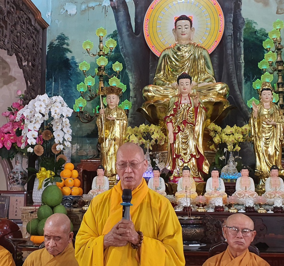 Hòa thượng Thích Quảng Niệm ban đạo từ