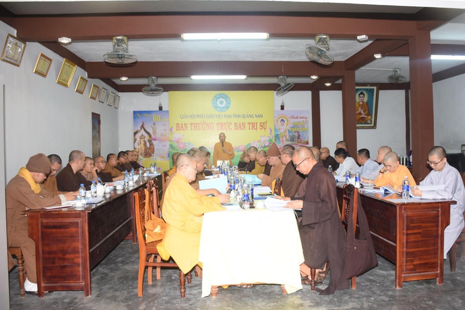 Quang cảnh phiên họp