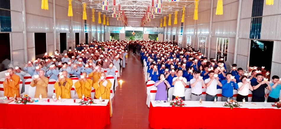 Lễ tưởng niệm các nạn nhân tử vong do tai nạn giao thông Lễ tưởng niệm các nạn nhân tử vong do tai nạn giao thông