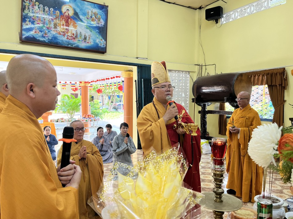 Khoá lễ cung tiến Giác linh Đại lão Hoà thượng