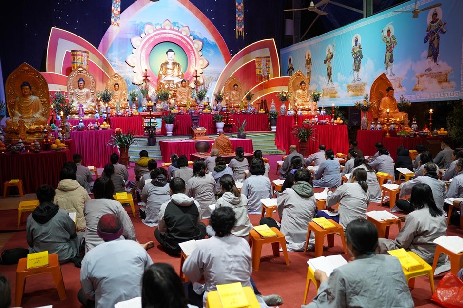 Pháp hội Dược Sư truyền thống tại chùa Bằng diễn ra từ ngày 13 đến 19-11 (mùng 1 đến mùng 7-10-Quý Mão)