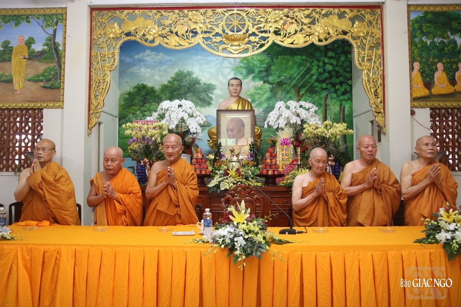 Niệm Phật cầu gia hộ