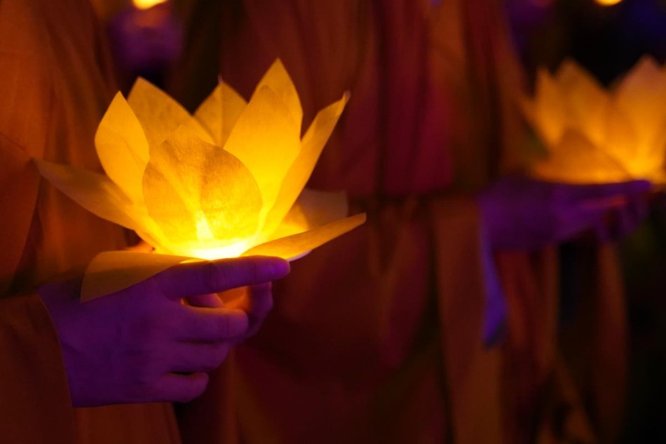 Buổi lễ đã khép lại ngày tu thứ nhất tràn đầy hỷ lạc và viên mãn