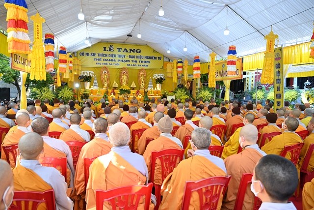 Quang cảnh buổi lễ Quang cảnh buổi lễ