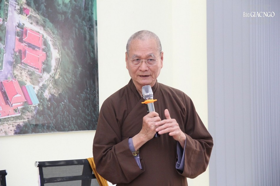 Hòa thượng Thích Hải Ấn phát biểu Hòa thượng Thích Hải Ấn phát biểu