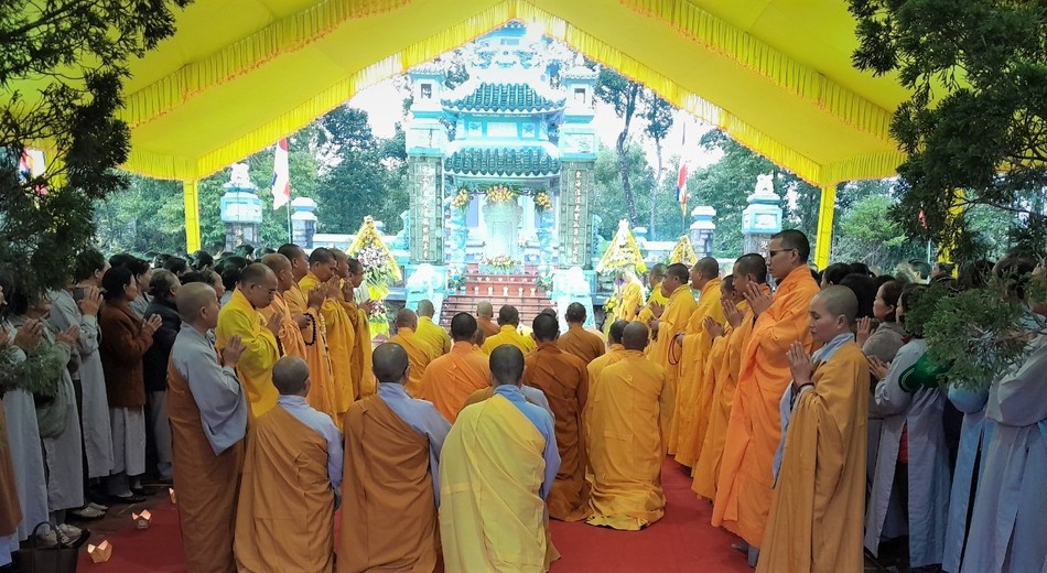 Bảo tháp cố Hòa thượng Thích Chánh Liêm trong khuôn viên chùa Đại An Bảo tháp cố Hòa thượng Thích Chánh Liêm trong khuôn viên chùa Đại An