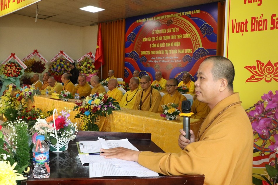 Đại đức Thích Trí Khả phát biểu khai mạc Đại đức Thích Trí Khả phát biểu khai mạc