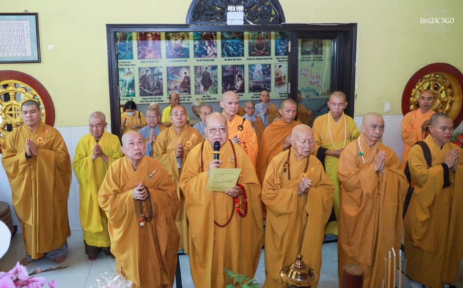 Chư tôn đức tưởng niệm cố Hòa thượng Thích Thiện Bình Chư tôn đức tưởng niệm cố Hòa thượng Thích Thiện Bình