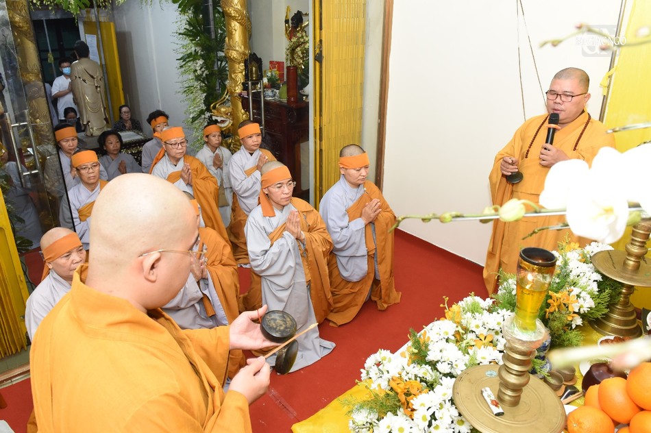 Khóa lễ cung tiến Giác linh