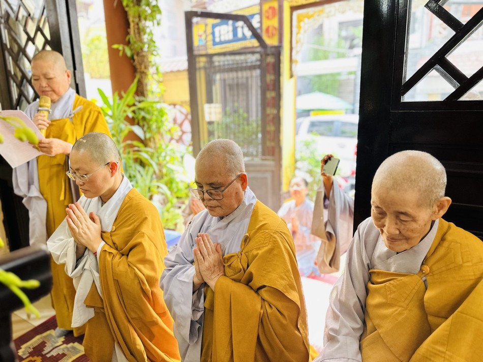 Ni trưởng Thích nữ Như Tường dâng lời tưởng niệm Ni trưởng Thích nữ Như Tường dâng lời tưởng niệm