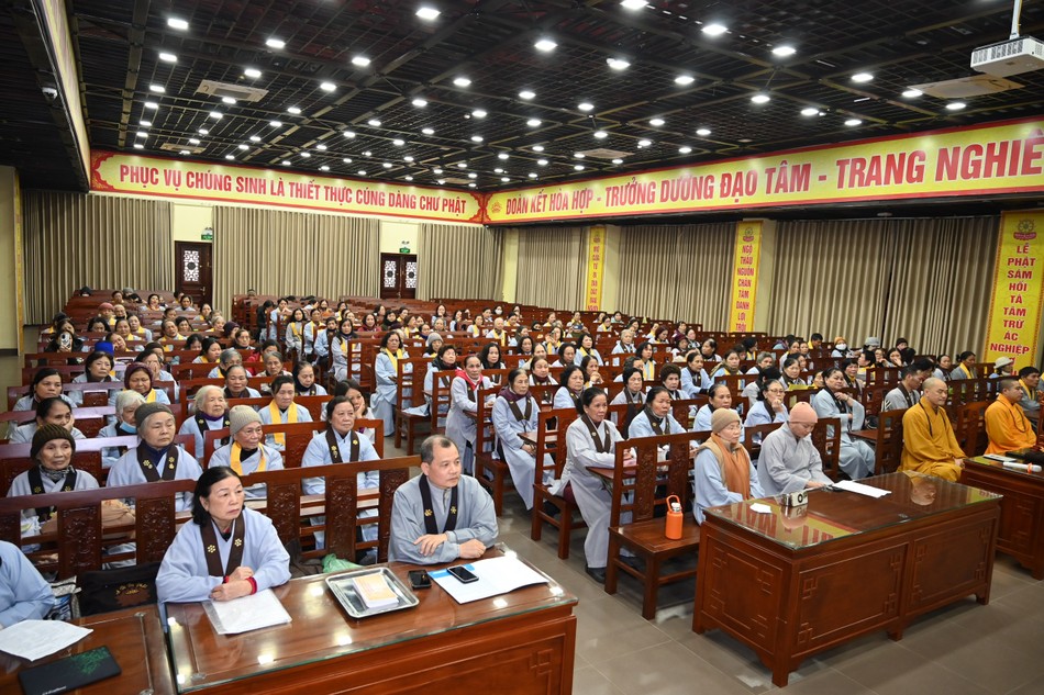 Chư Tăng Ni, Phật tử Đạo tràng Pháp Hoa TP.Hải Phòng tham dự