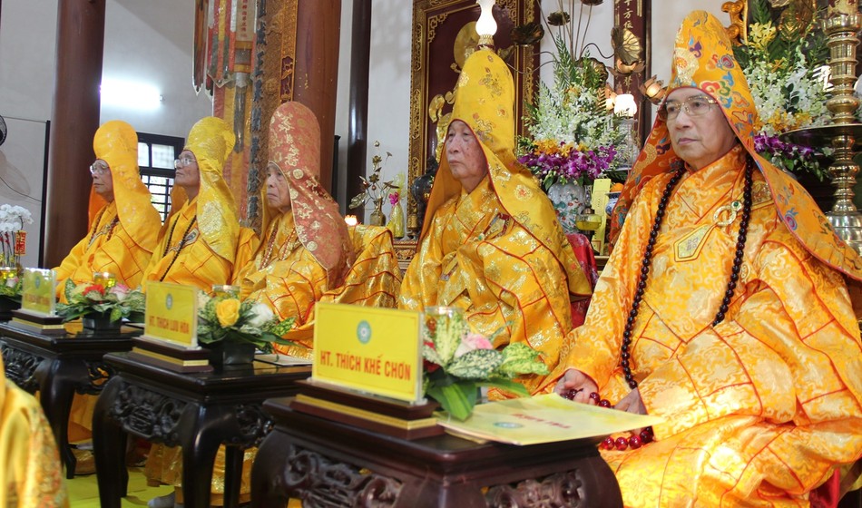 Chư tôn Trưởng lão Hòa thượng Chứng minh pháp hội