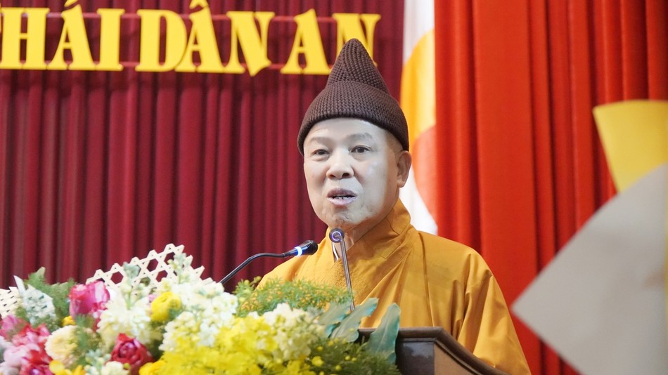 Hòa thượng Thích Thanh Quyết phát biểu chào mừng