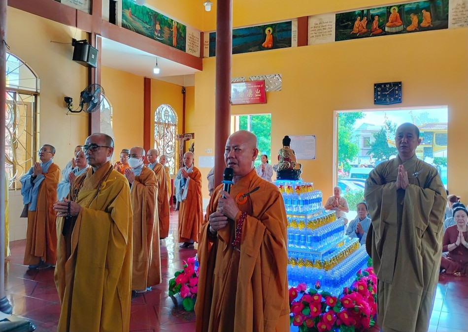 Khóa lễ cúng ngọ Khóa lễ cúng ngọ