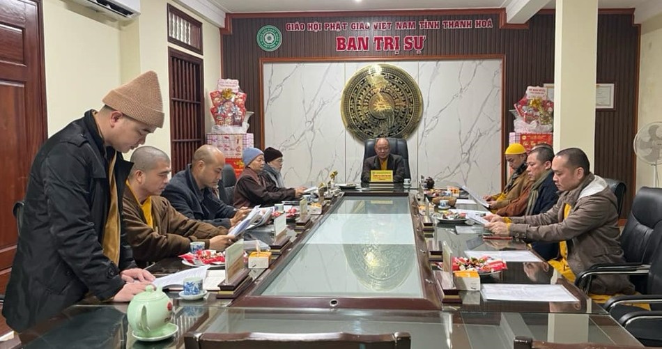 Đại đức Thích Nguyên Hiệp, Chánh Văn phòng Ban Trị sự GHPGVN tỉnh Thanh Hóa thông qua dự thảo các kế hoạch hoạt động Phật sự