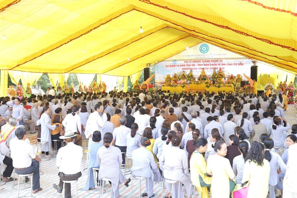 Quang cảnh buổi lễ Quang cảnh buổi lễ