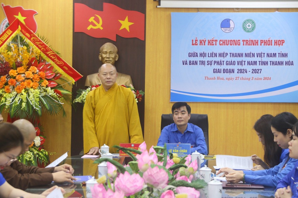 Thượng tọa Thích Tâm Định phát biểu Thượng tọa Thích Tâm Định phát biểu