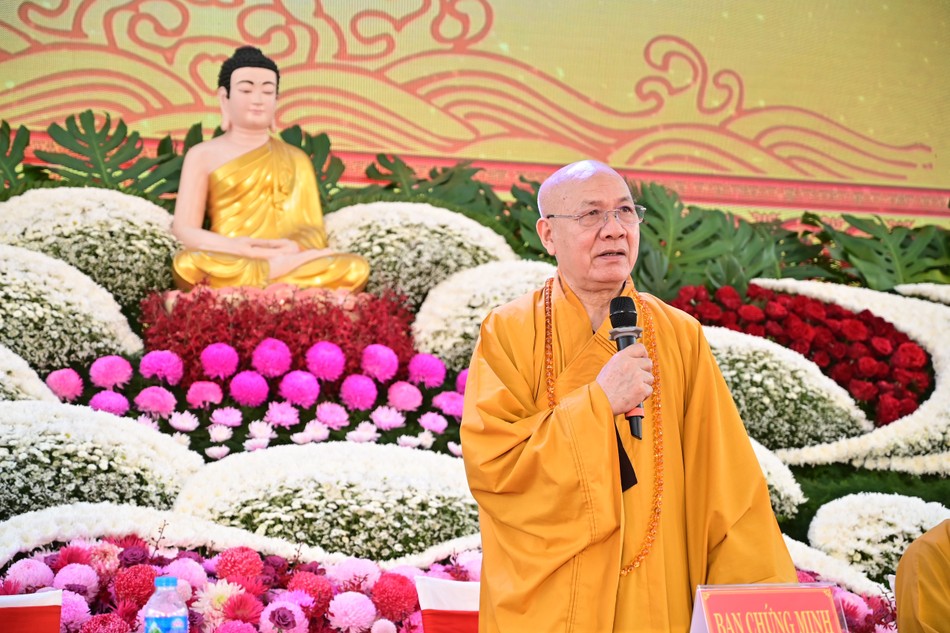 Hòa thượng Thích Quảng Tùng ban đạo từ Hòa thượng Thích Quảng Tùng ban đạo từ