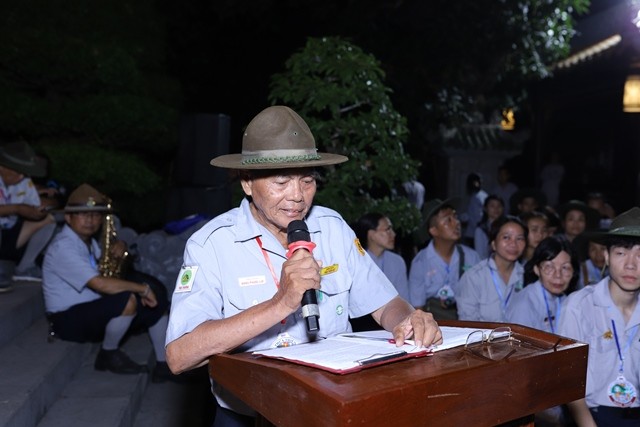 Huynh trưởng Tâm Nghĩa - Đặng Phước Lợi đã đọc tiểu sử cư sĩ Tâm Minh Lê Đình Thám