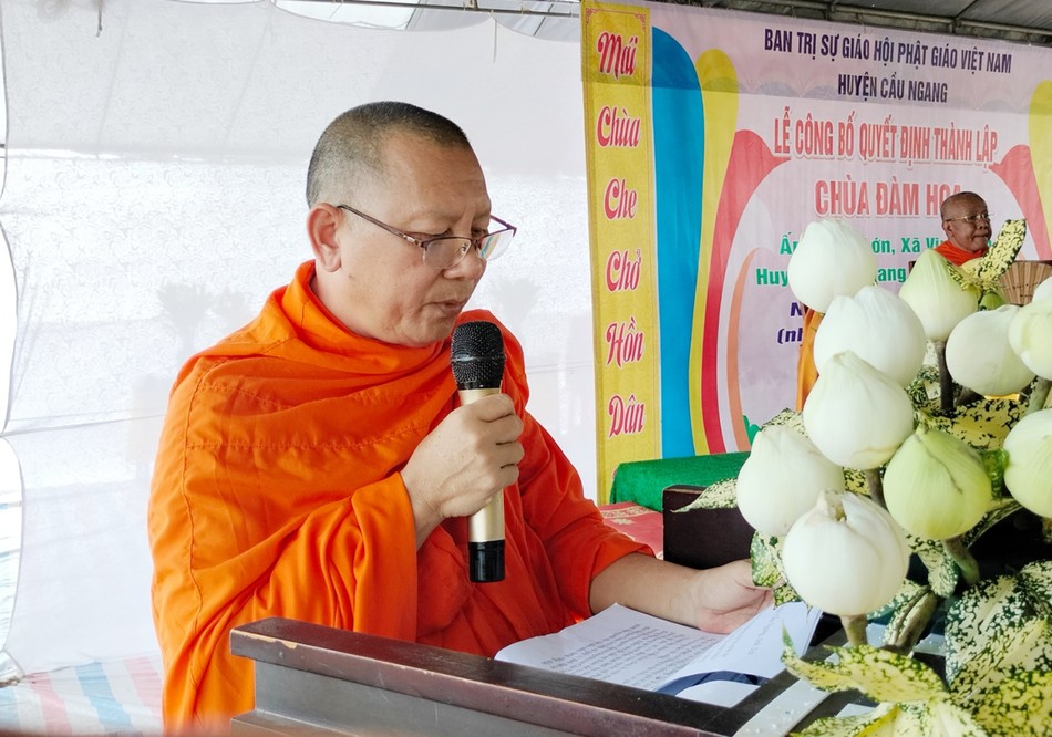 Thượng tọa Thạch Rây phát biểu khai mạc Thượng tọa Thạch Rây phát biểu khai mạc
